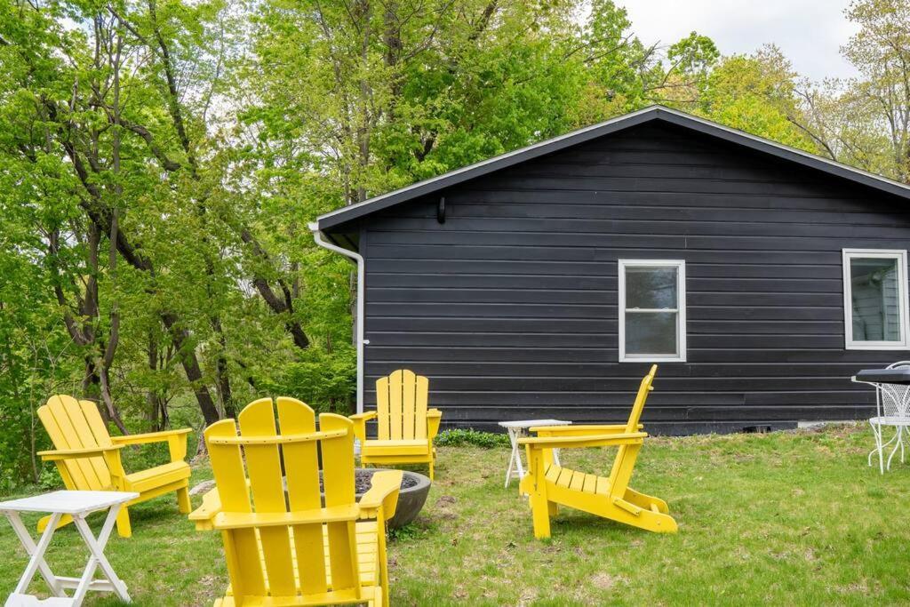 Campfire Cottage Fireplace, Fire Pit & No Chores! Kingston Luaran gambar